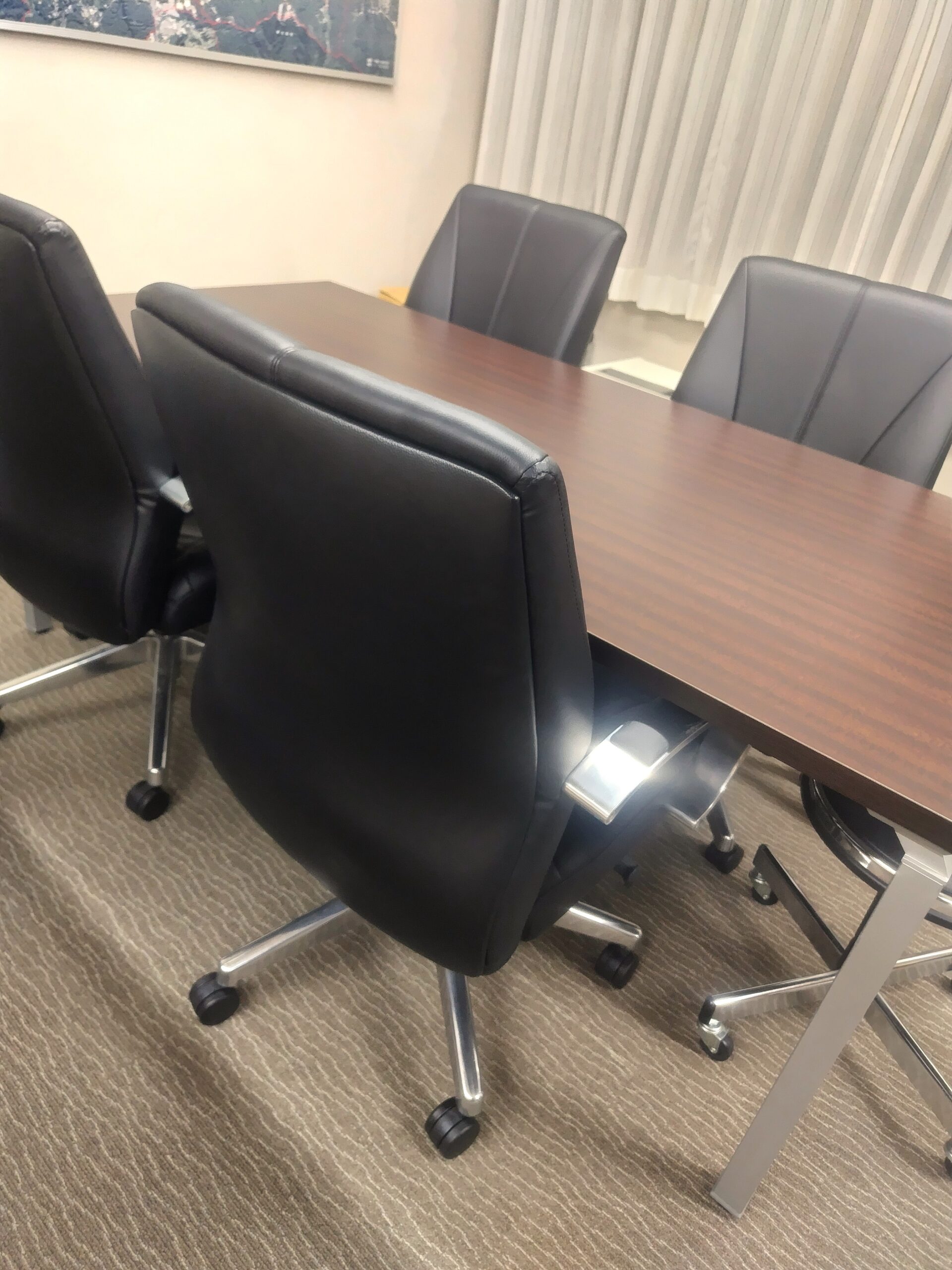 オフィス家具 まとめて持っていってくれる方 募集